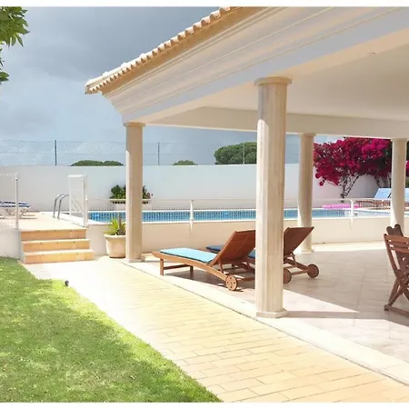Casa Do Mar By Laranjal Vila